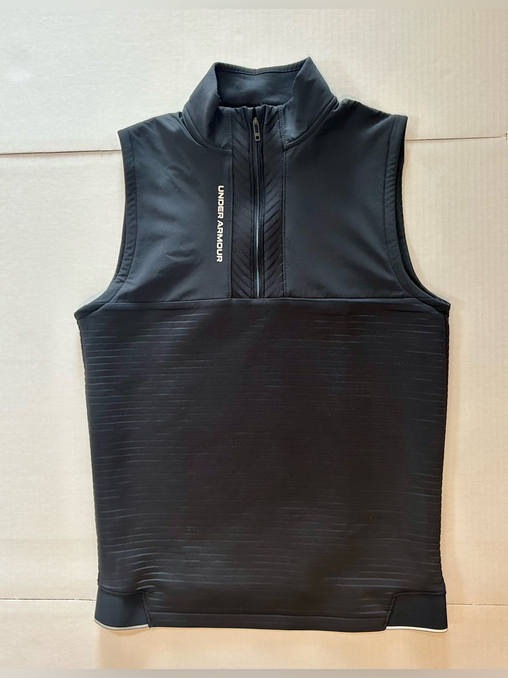 Under Armour GOLF Storm Daytona Black Quarter Zip Vest Men's Size Small